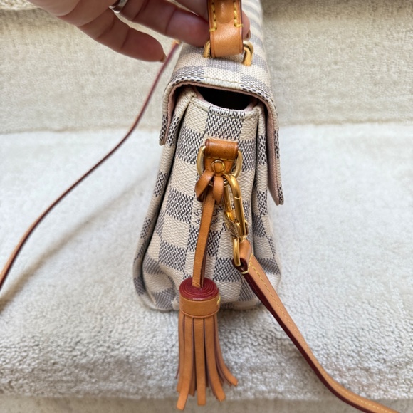 Louis Vuitton Damier Azur Croisette - Picture 9 of 12